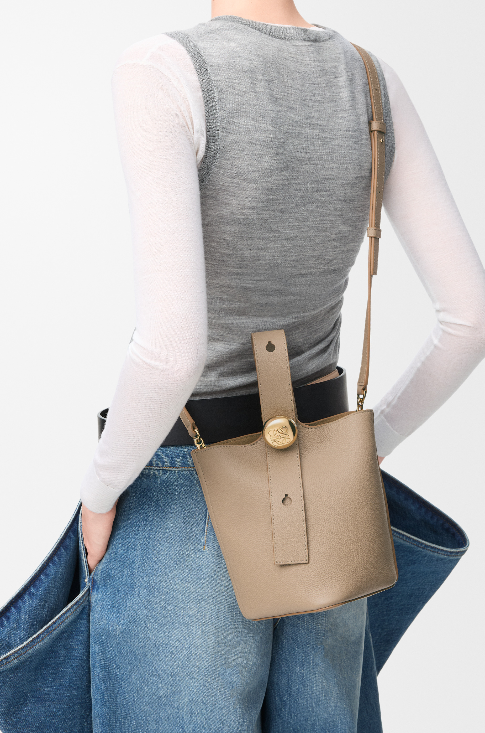 Mini Pebble Bucket bag in soft grained calfskin - 3