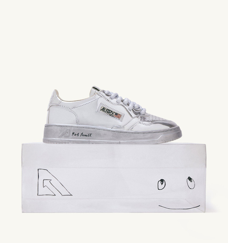 MEN'S 'ROB PRUITT' MIRROR-FINISH MEDALIST LOW SNEAKERS 6