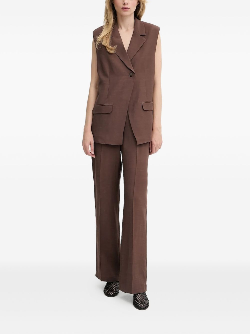 padded-shoulder sleeveless blazer - 2