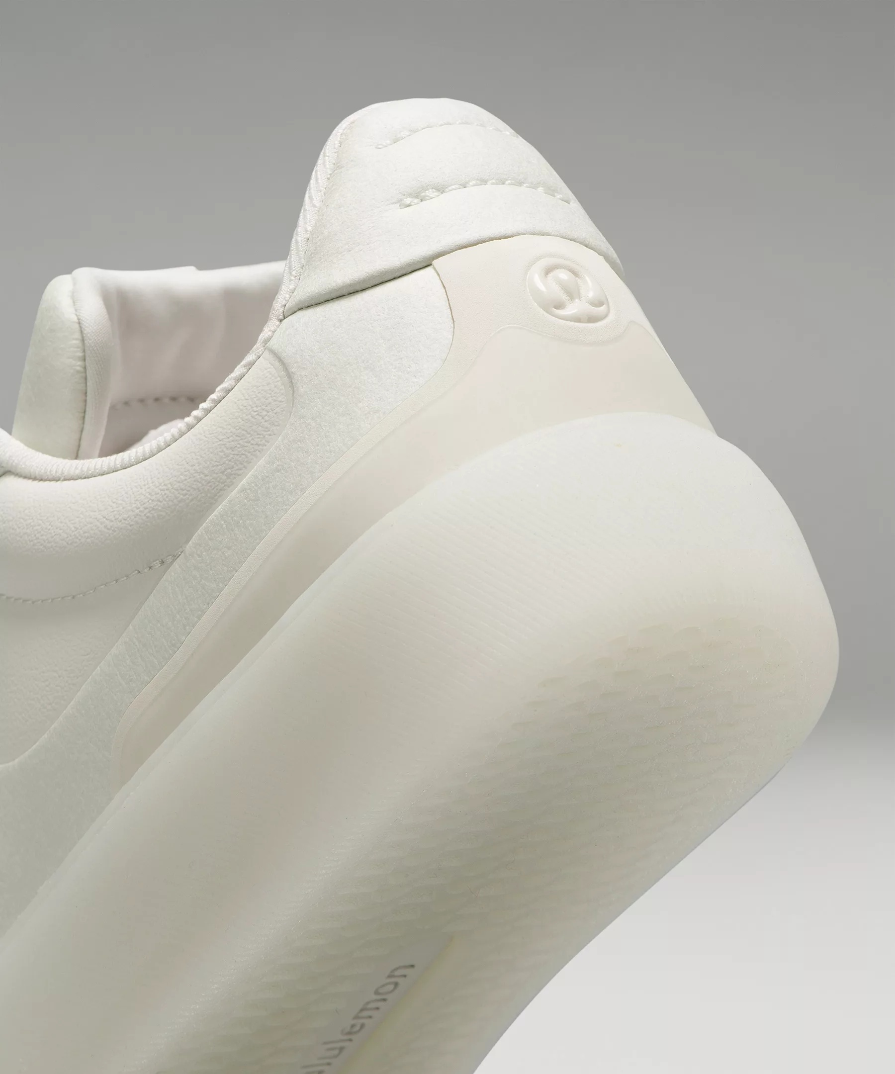 cityverse Women's Sneaker - 9