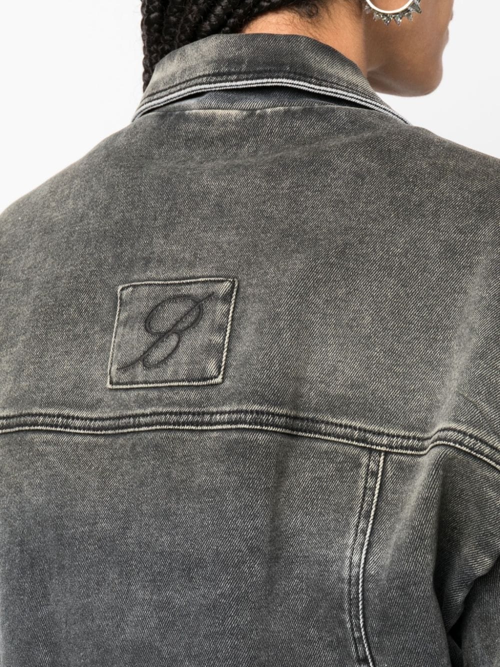 logo-embroidered cotton denim jacket - 5