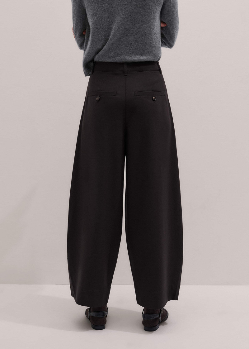 Barrel-Leg Pant 6