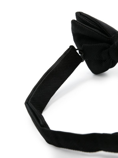 TOM FORD textured bow tie outlook