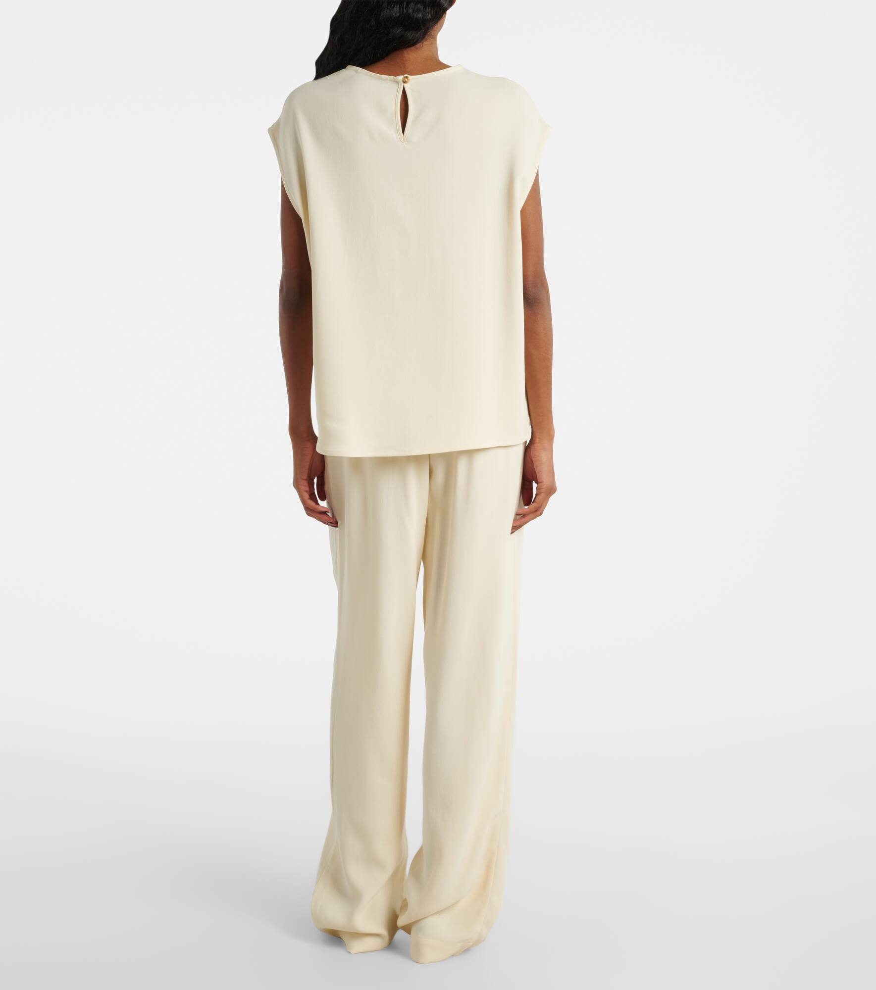 Sleeveless top - 3