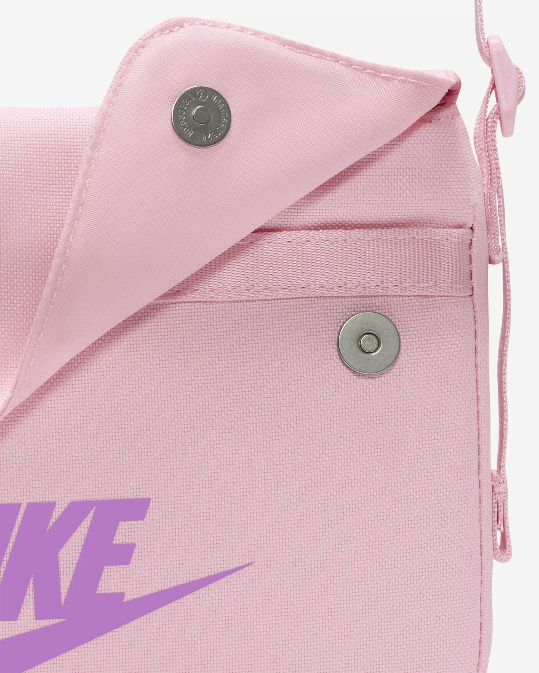 Nike Sportswear Women's Futura 365 Crossbody Bag (3L) - 7