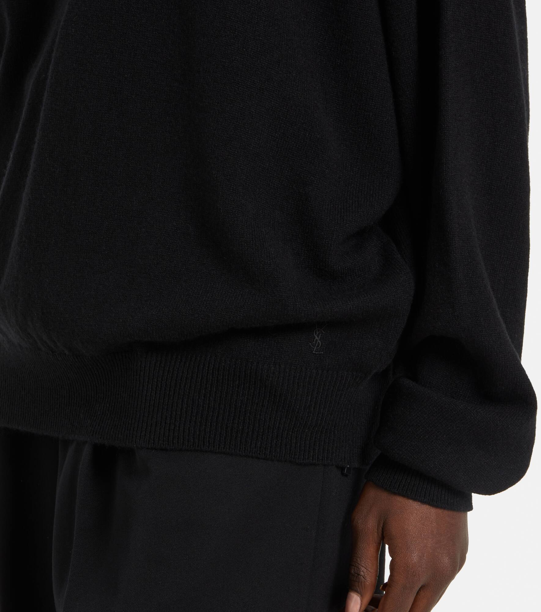 Cashmere turtleneck sweater - 5