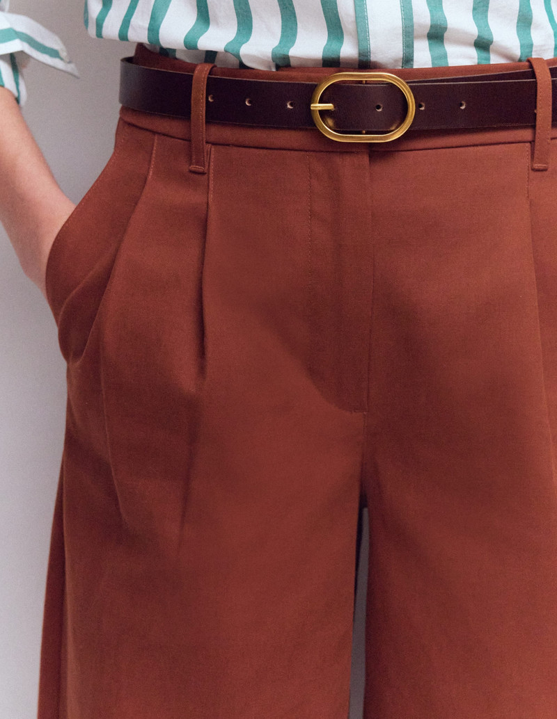 BODEN Classic Leather Belt-Bitter Choc outlook