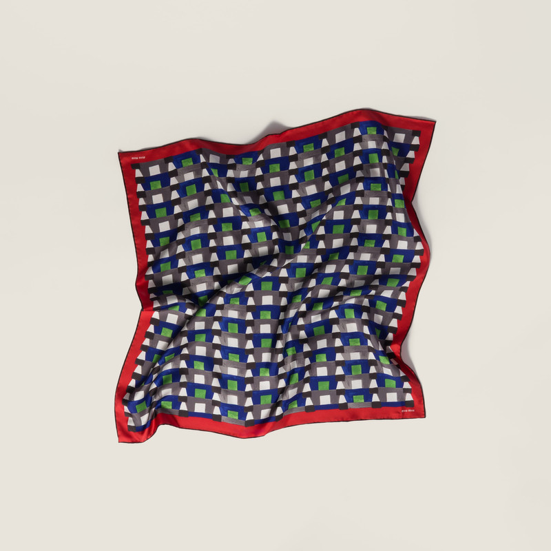 Printed silk scarf 3