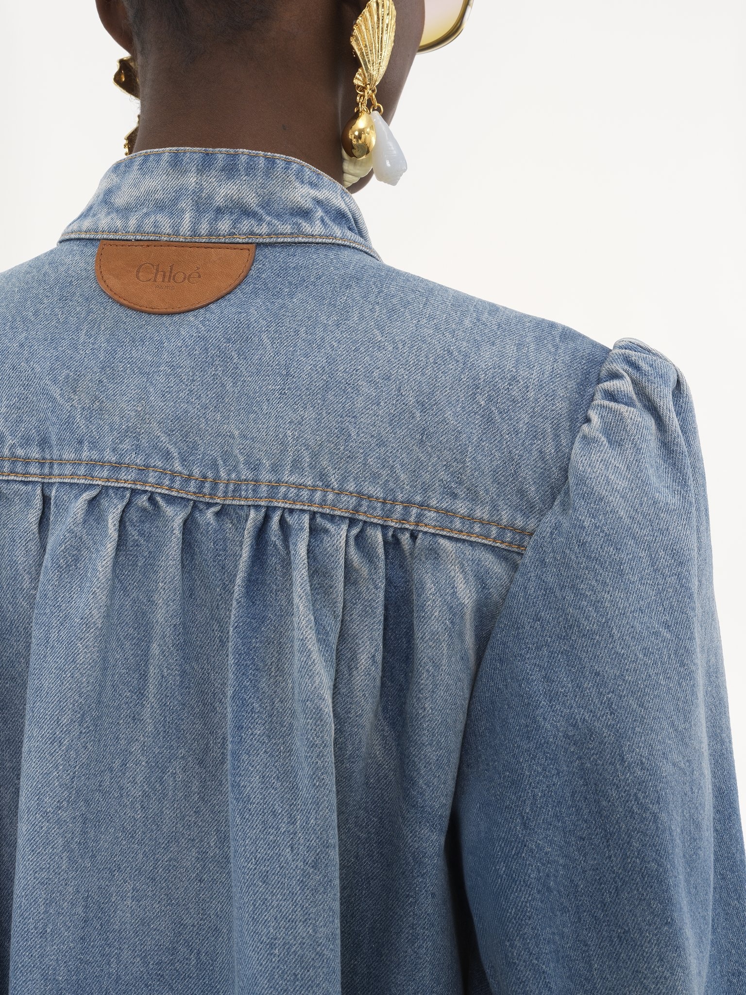 HIGH-NECK GATHERED JACKET IN DENIM - 6