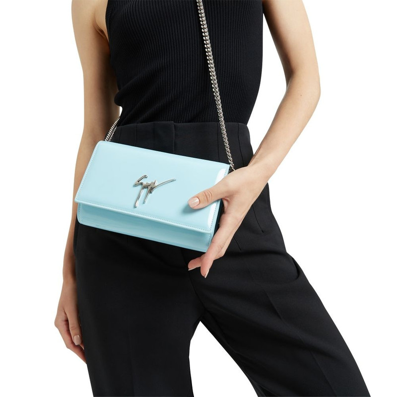 Giuseppe Zanotti Cleopatra outlook