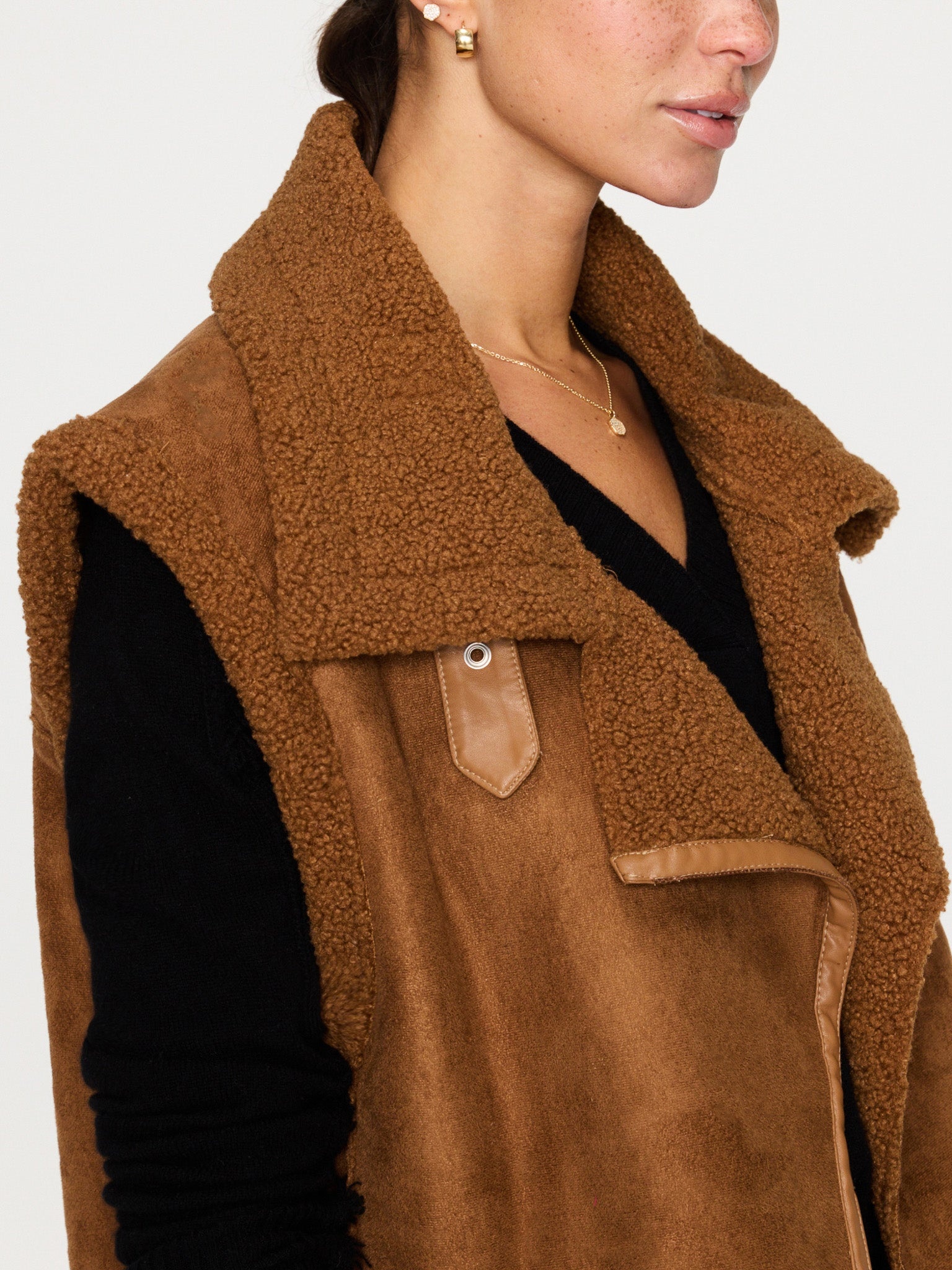 The Loredo Vest - 7