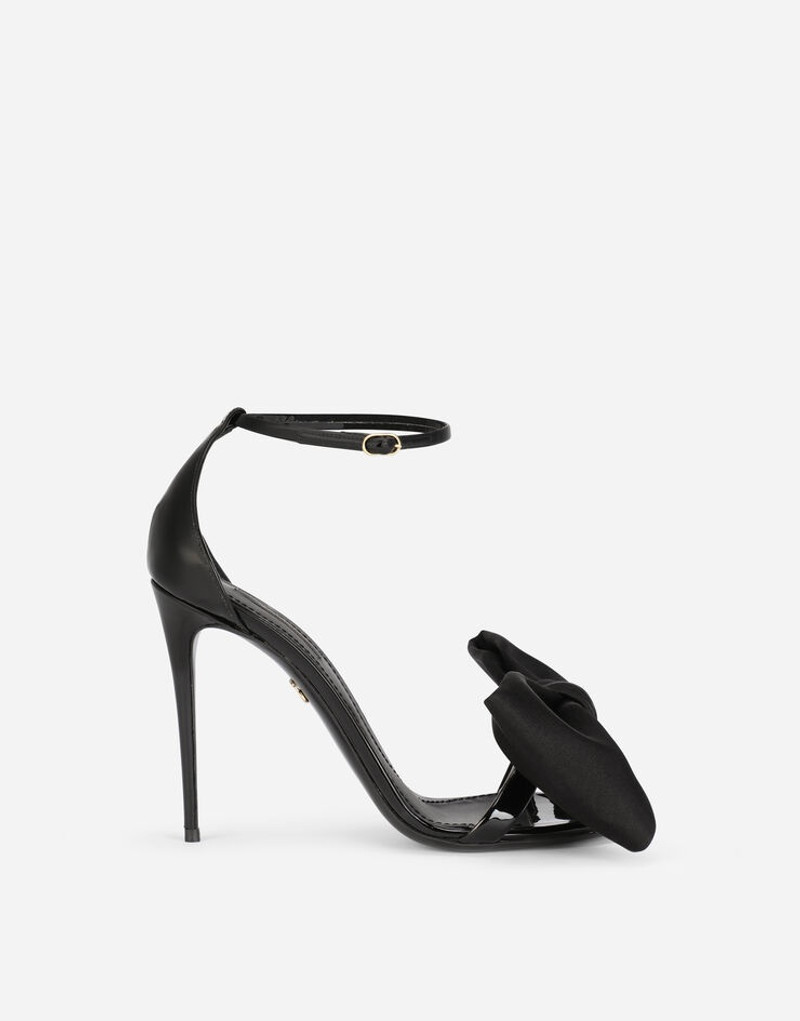Patent leather sandals with satin bow 1