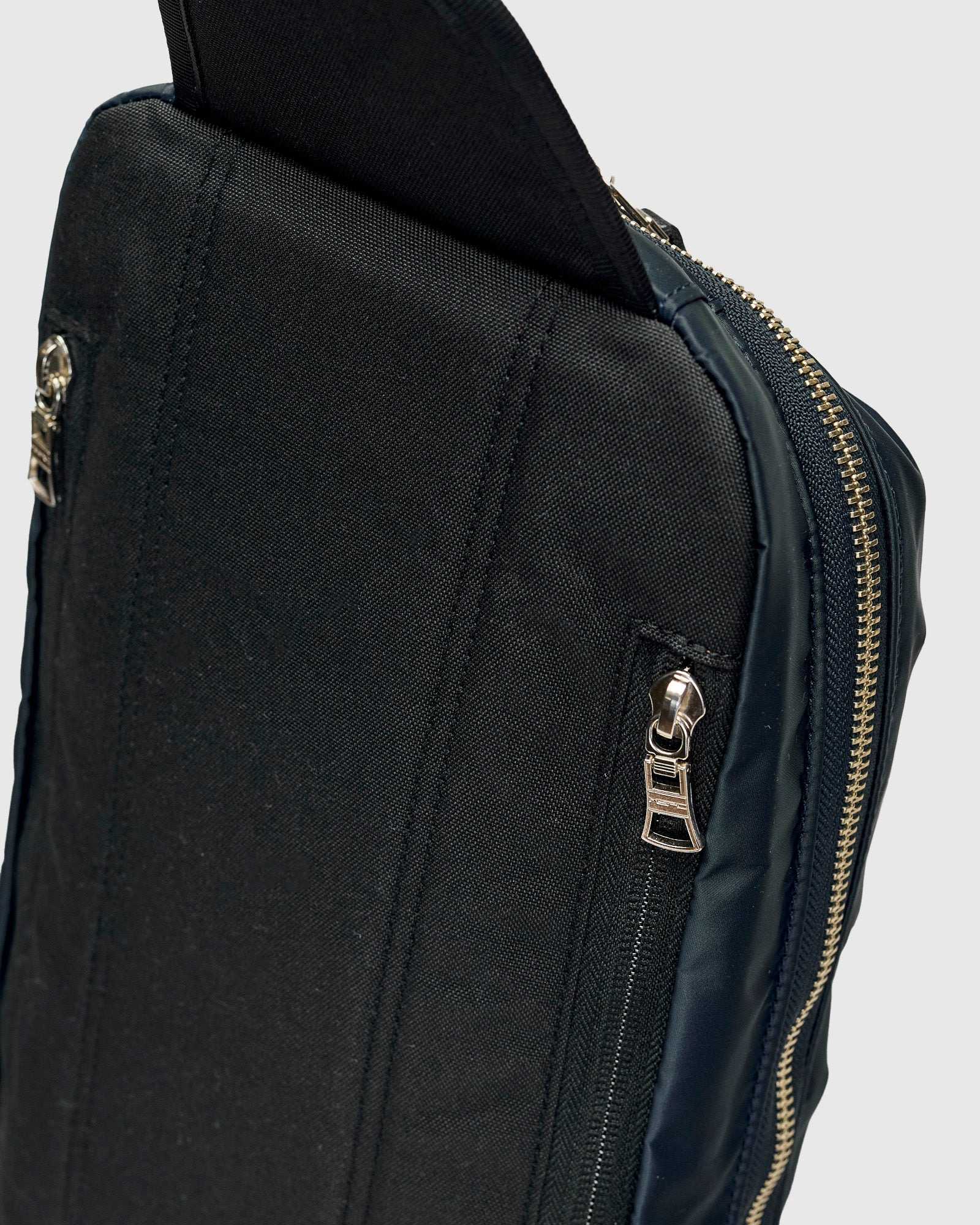 Lightning V2 Shoulder Sling Bag in Navy - 6