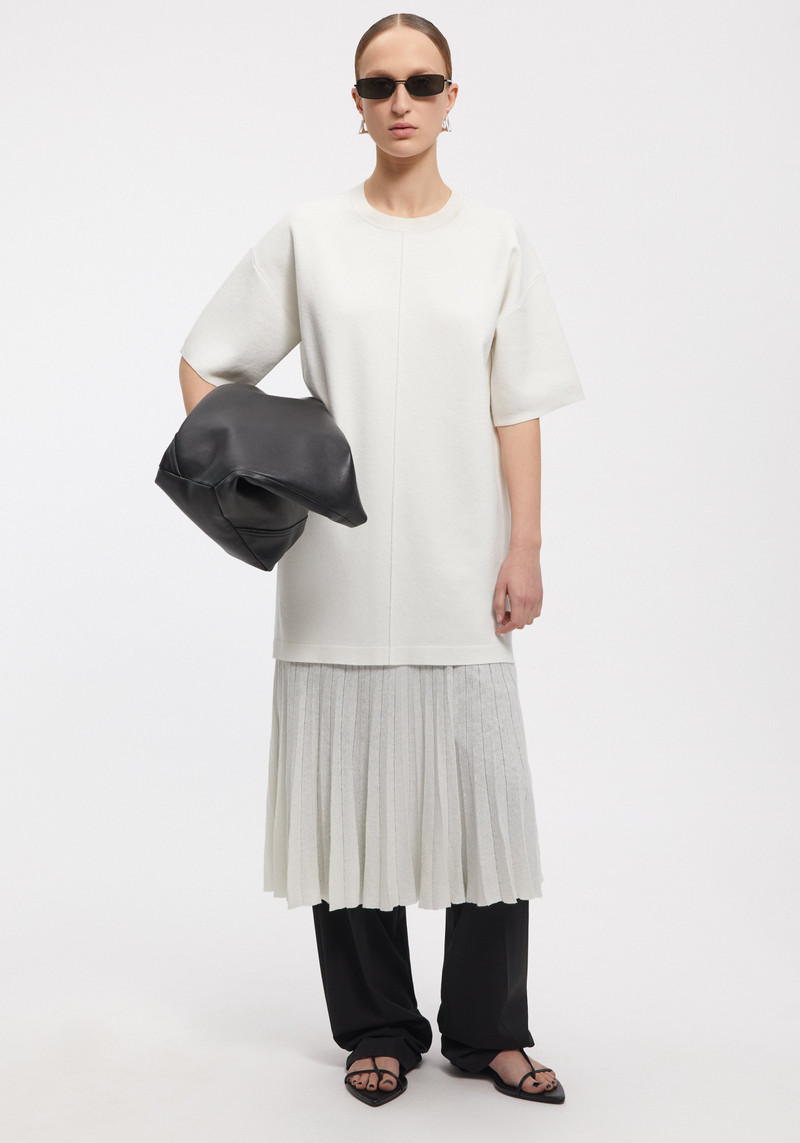 AERON DRIFT
Pleated layer midi dress outlook