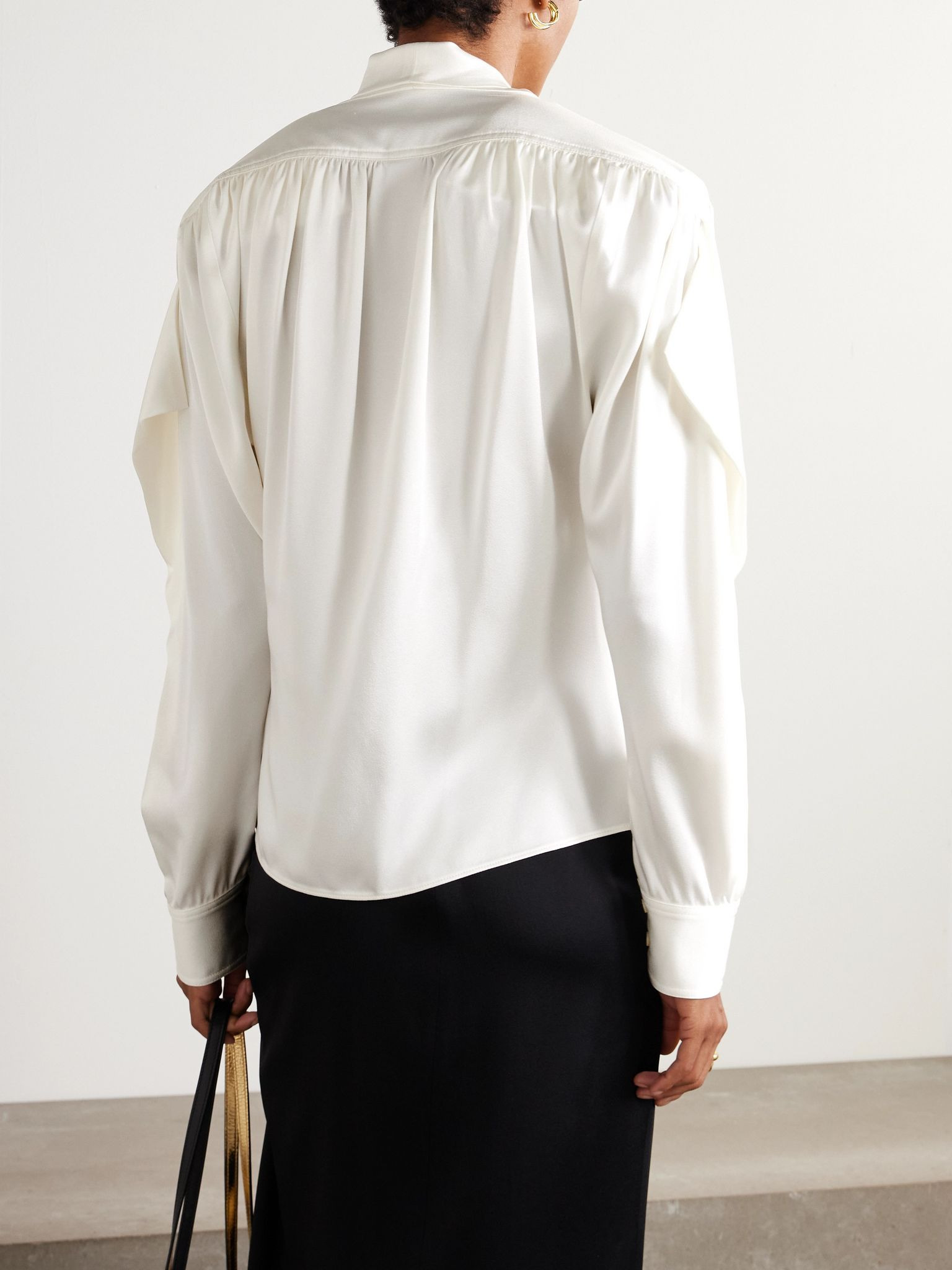 Pussy-bow pleated satin blouse White - 4