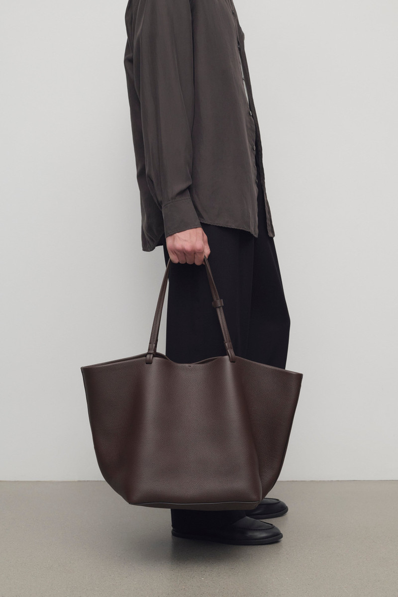 XL Park Tote Bag in Leather 5