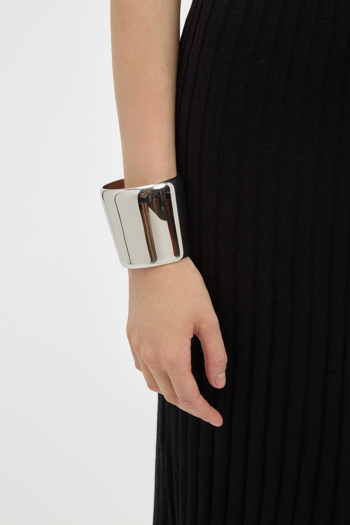 Long Cuff Bracelet in 18K White Gold - 2