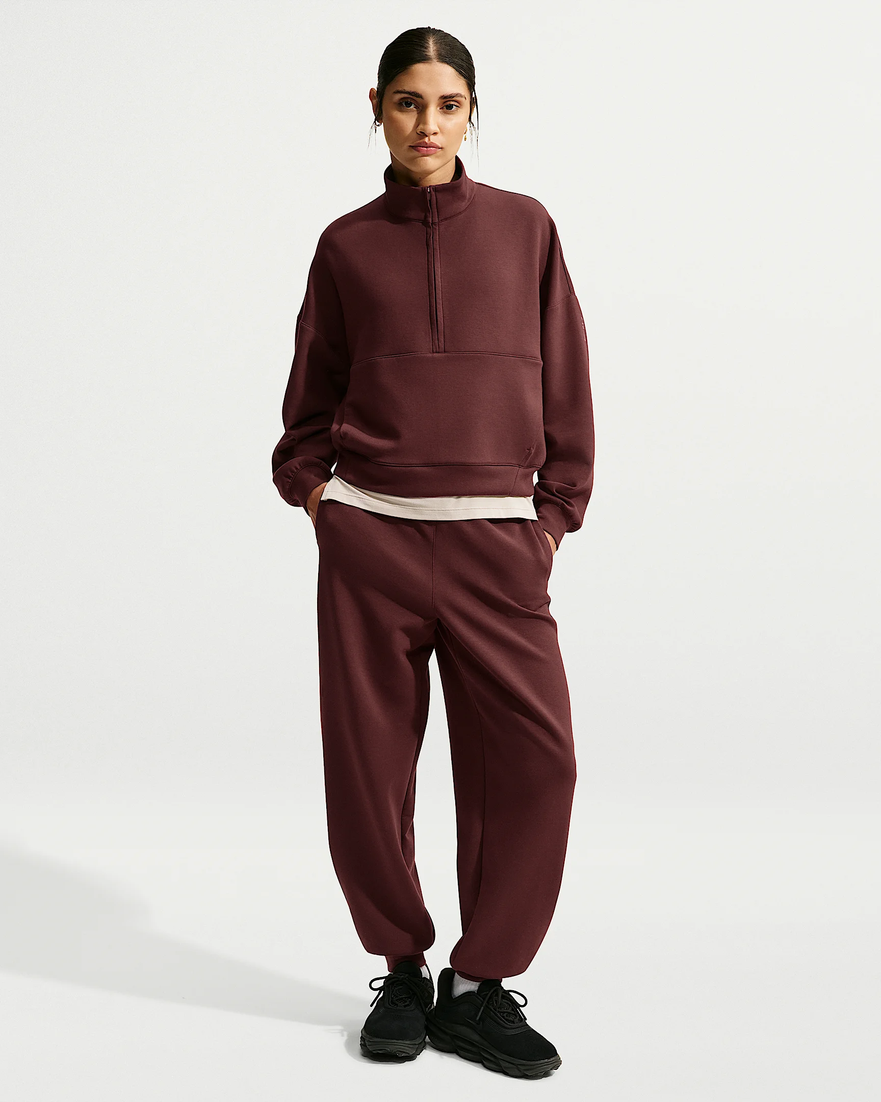 Nike 24.7 ImpossiblySoft Women's Dri-FIT High-Rise Joggers - 1