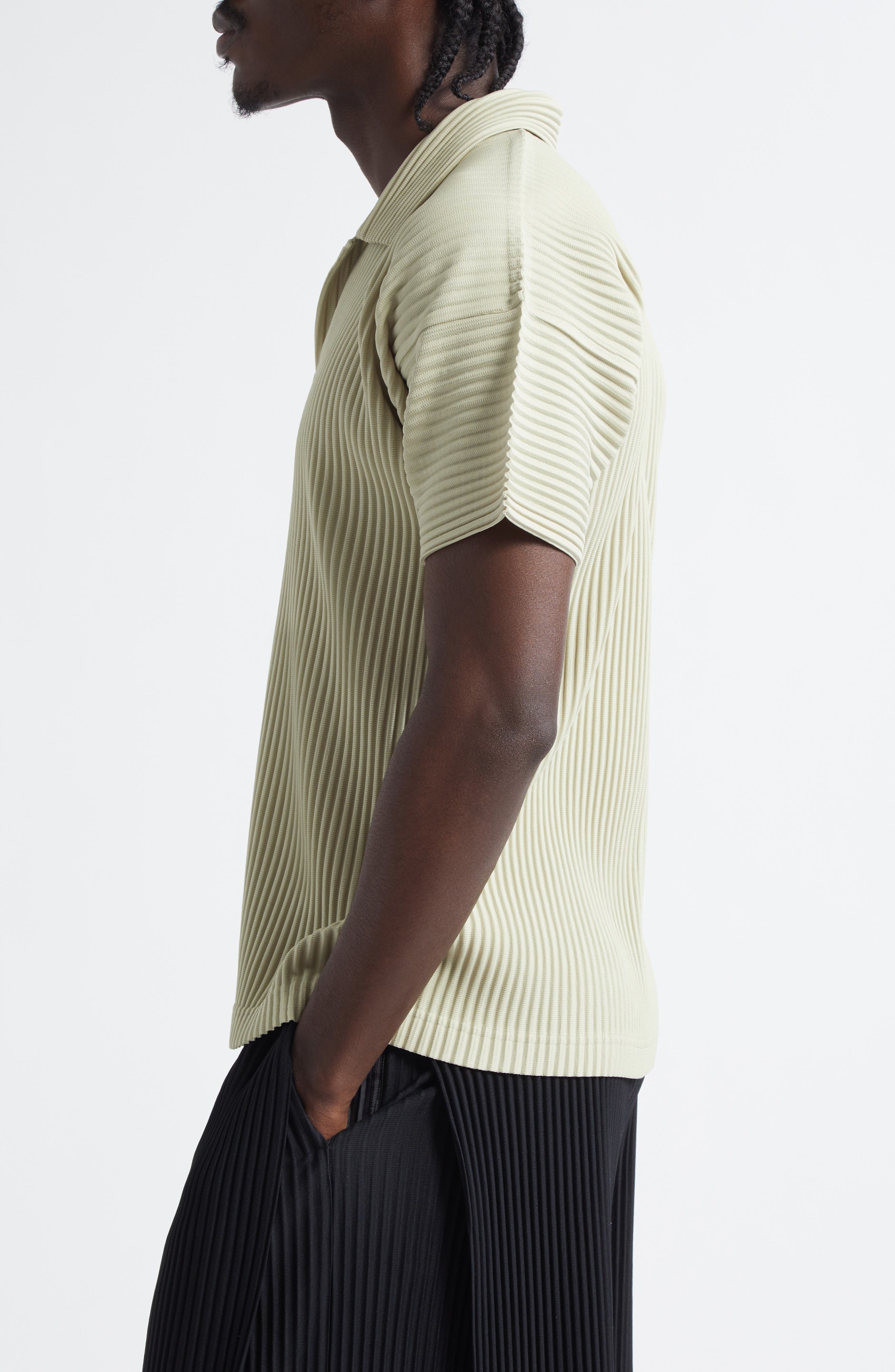 Homme Plissé Issey Miyake Monthly Colors May Pleated Polo in Dry Grass Green at Nordstrom - 4