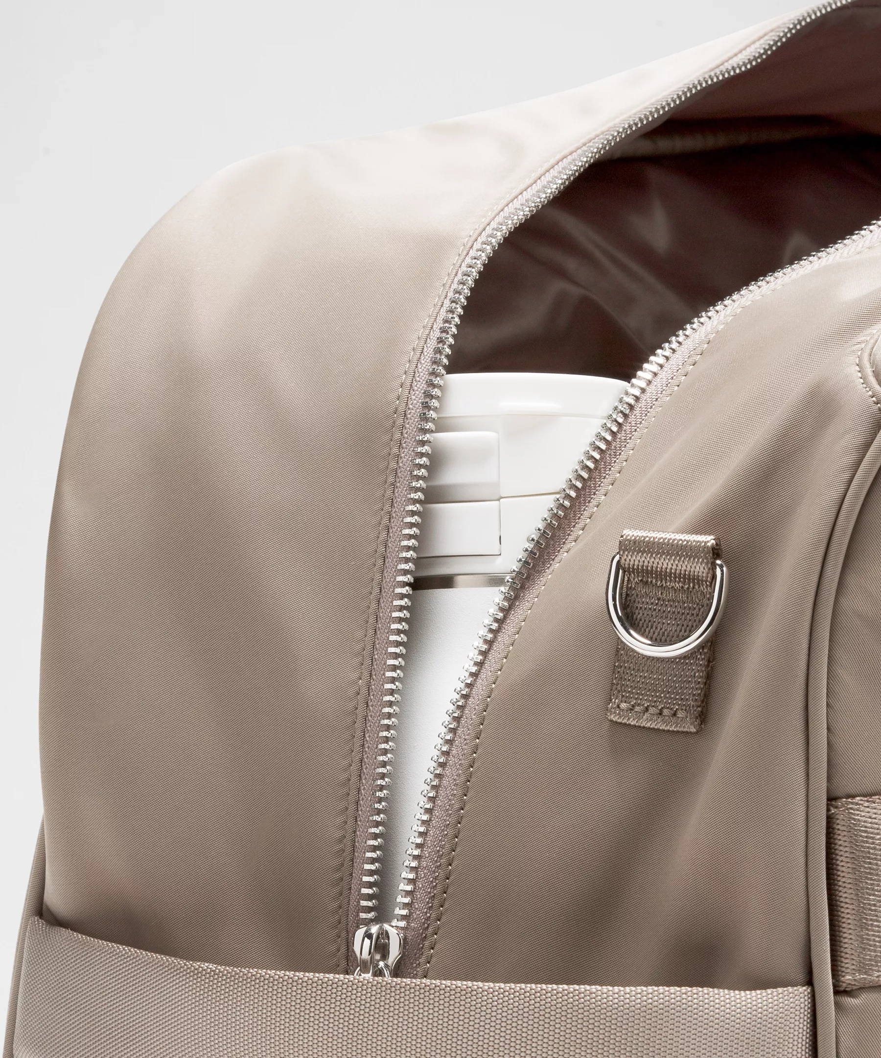 City Essentials Duffle Bag 28L - 5