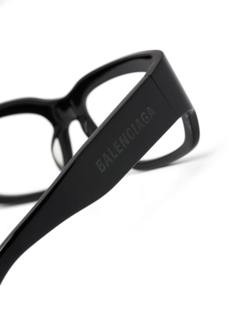 rectangle-frame glasses 3