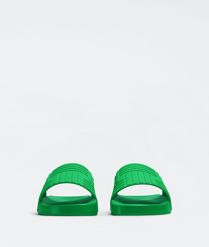 Bottega Veneta slider outlook