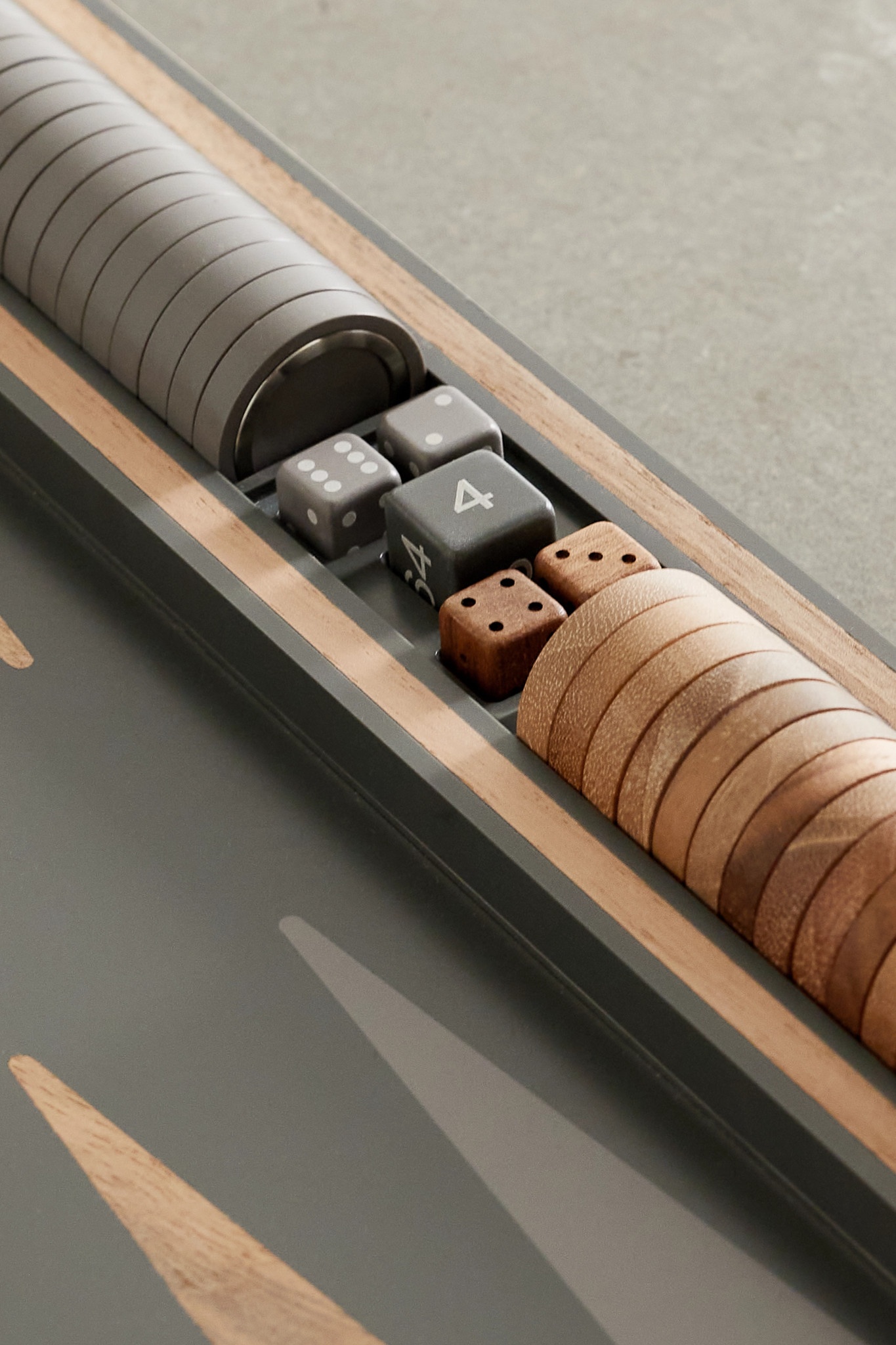 Walnut wood, Krion and stainless steel Backgammon set - 4