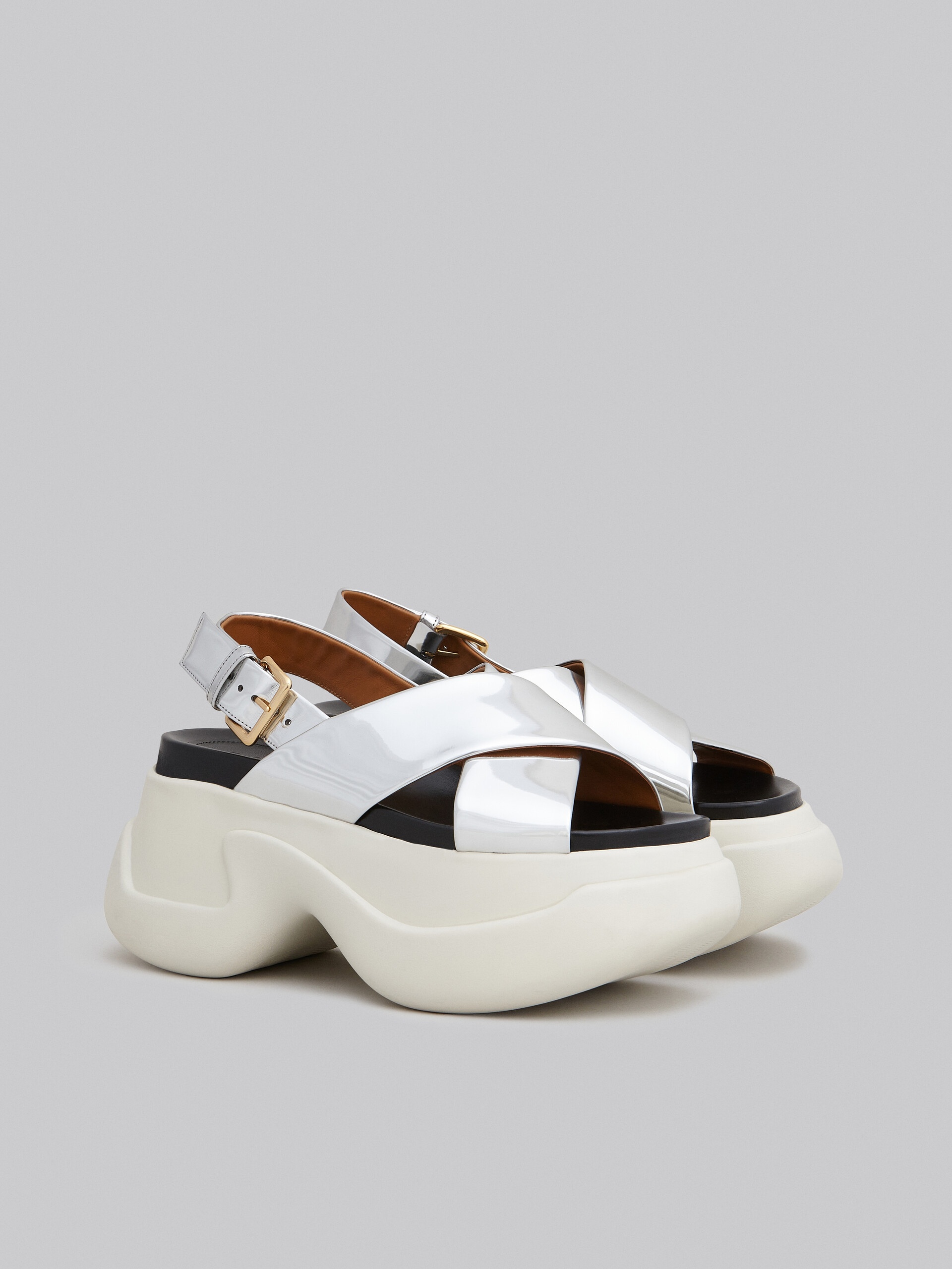 SILVER MIRRORED LEATHER FUSSBETT - 2
