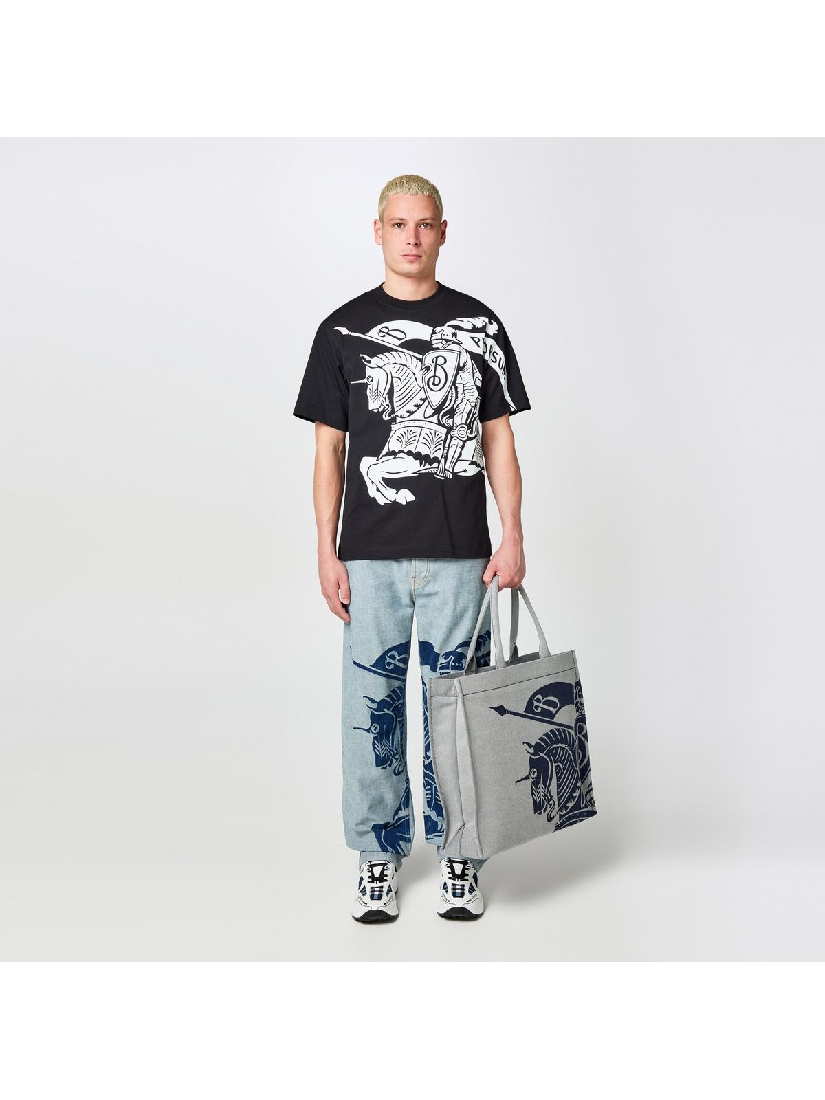 Burberry EKD OVERSIZED JEANS | cruisefashion | REVERSIBLE