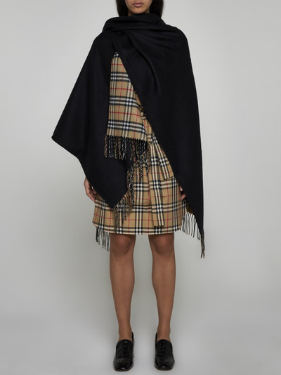 Burberry Reversible wool cape outlook