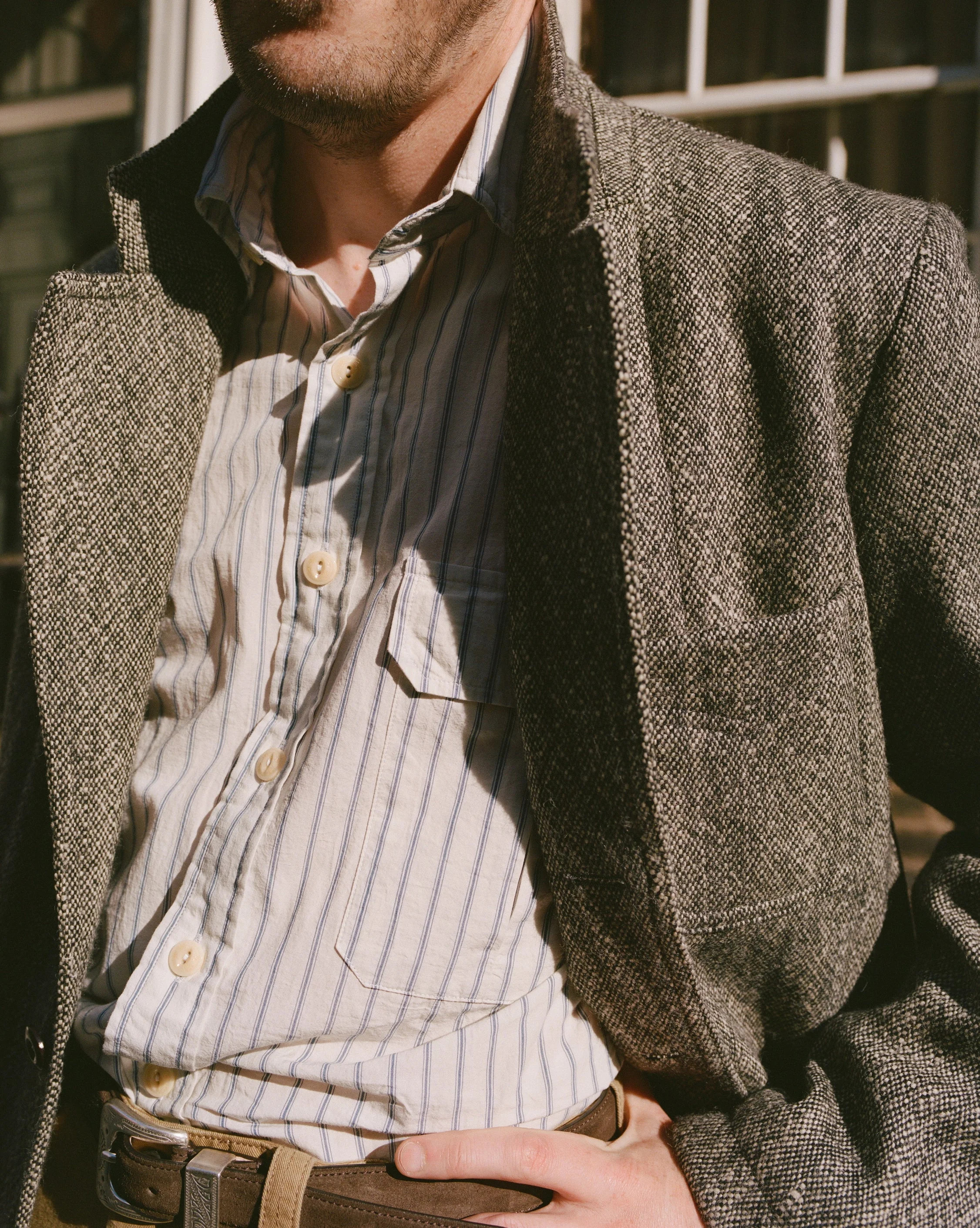 White and Blue Stripe Linen-Cotton Long Point Collar Shirt - 1