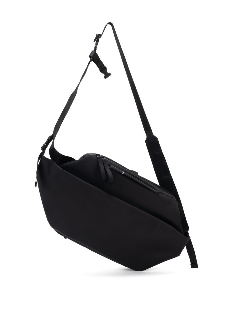 Isarau shoulder bag 3