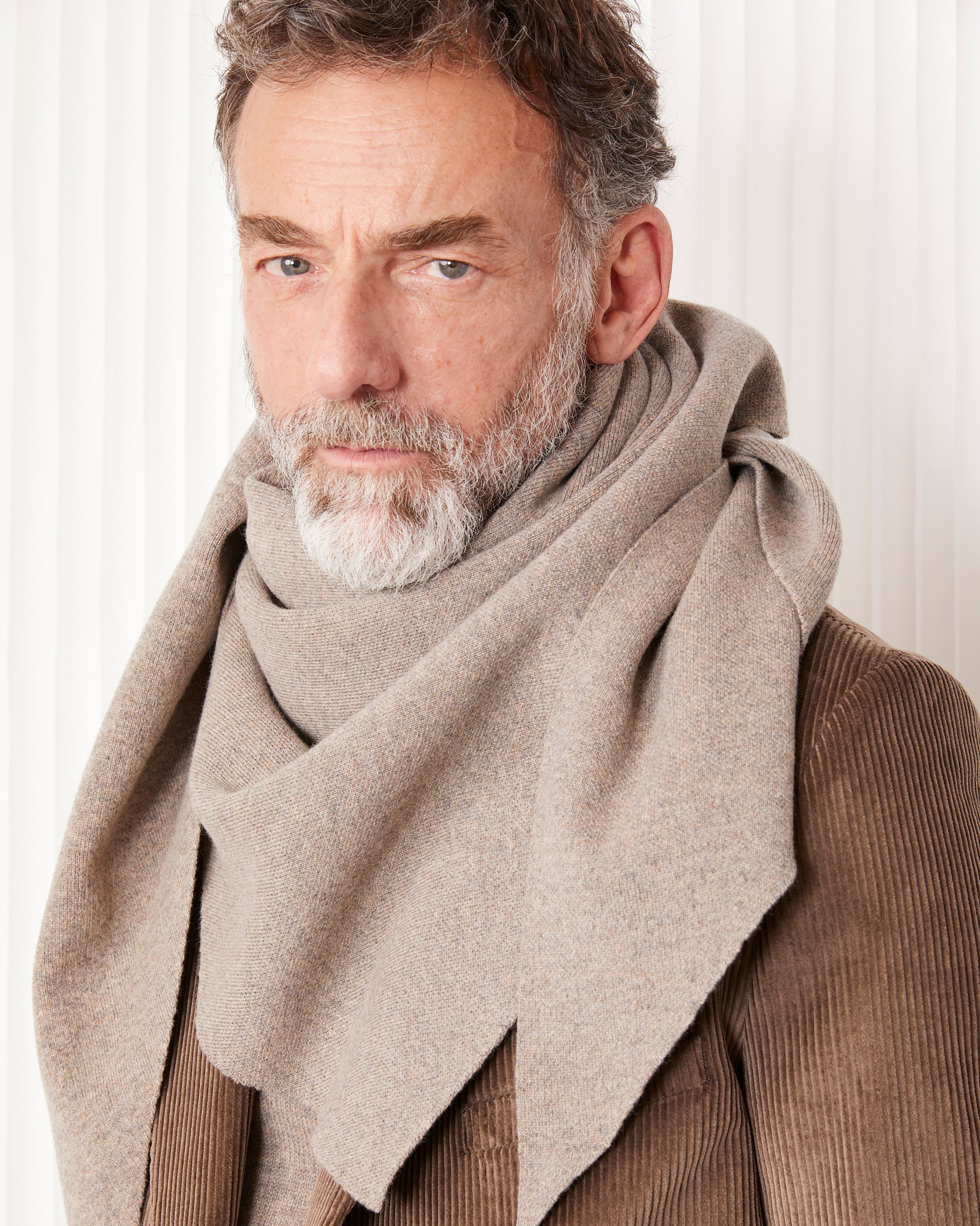 TRIANGLE SCARF - 5