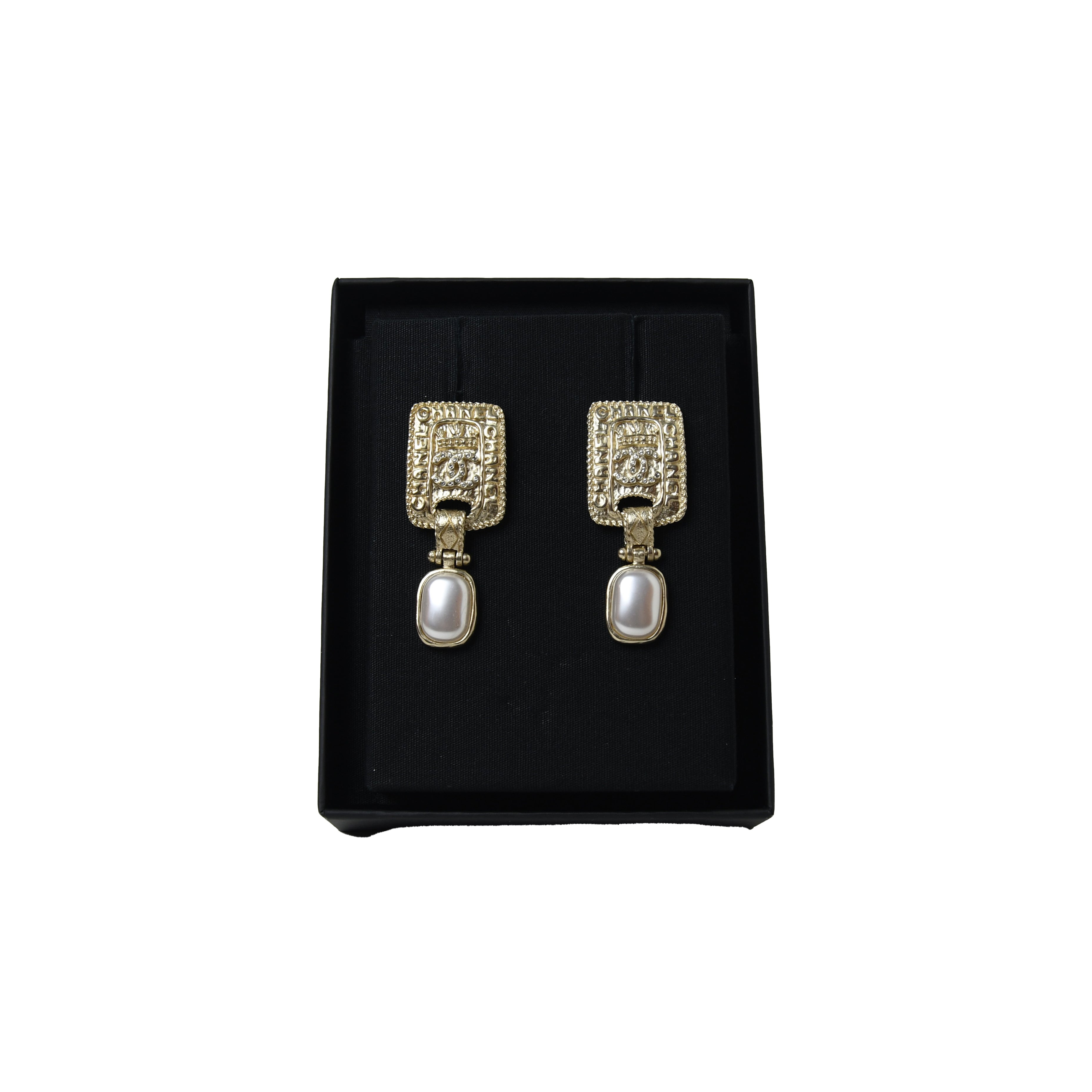 Chanel Square Coin with Pearl Earring Gold - 1