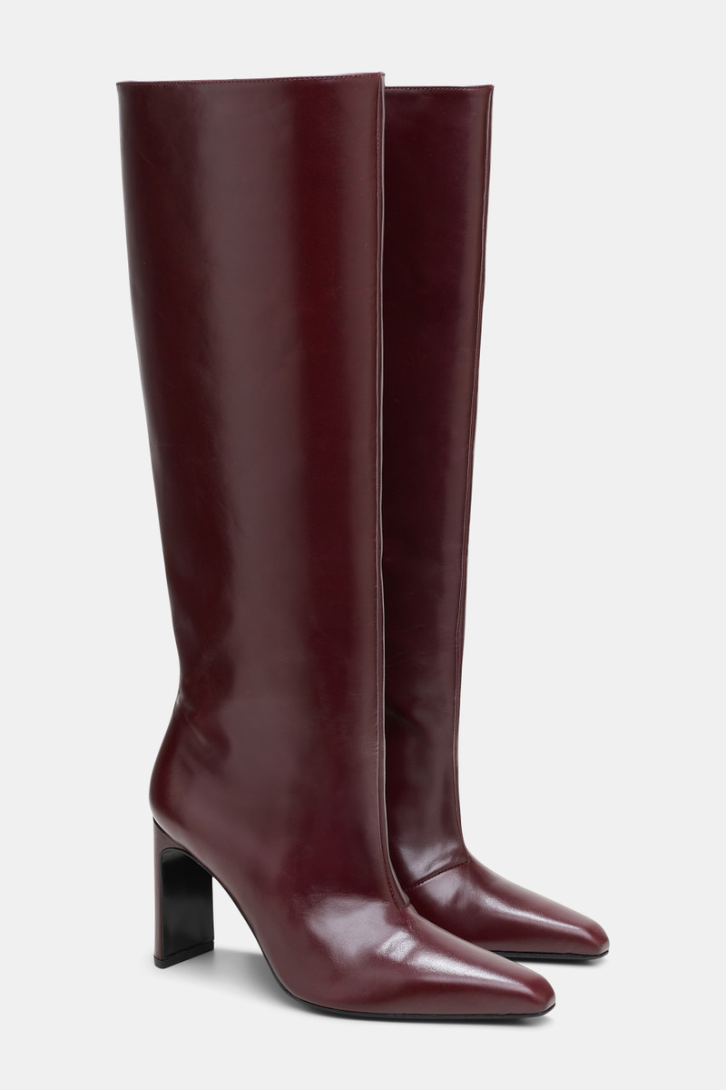 CHIC SOPHISTICATION- Wide tall boot 8