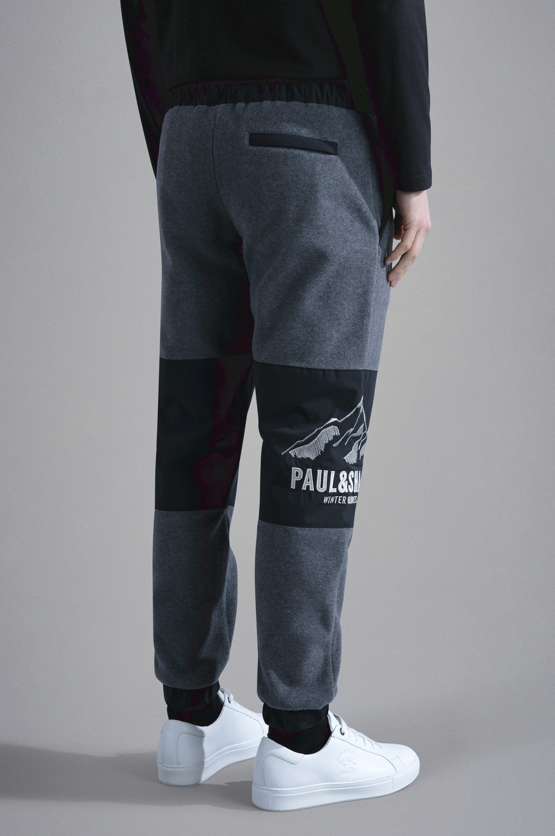 FLEECE TRACKPANTS WITH WINTER HEROES EMBROIDERY - 3