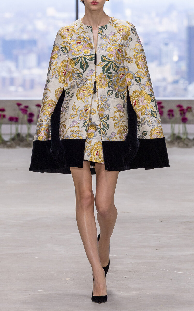 Velvet-Trimmed Jacquard Cape ivory - 2