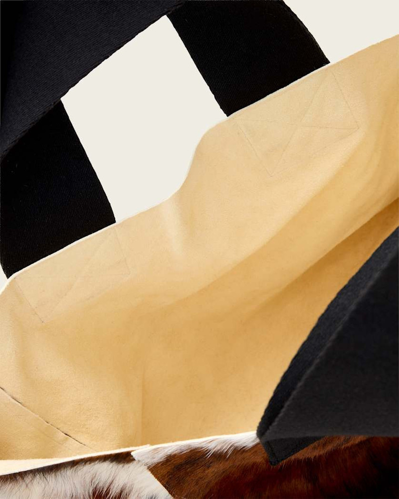 IZZY COW LEATHER TOTE BAG 3