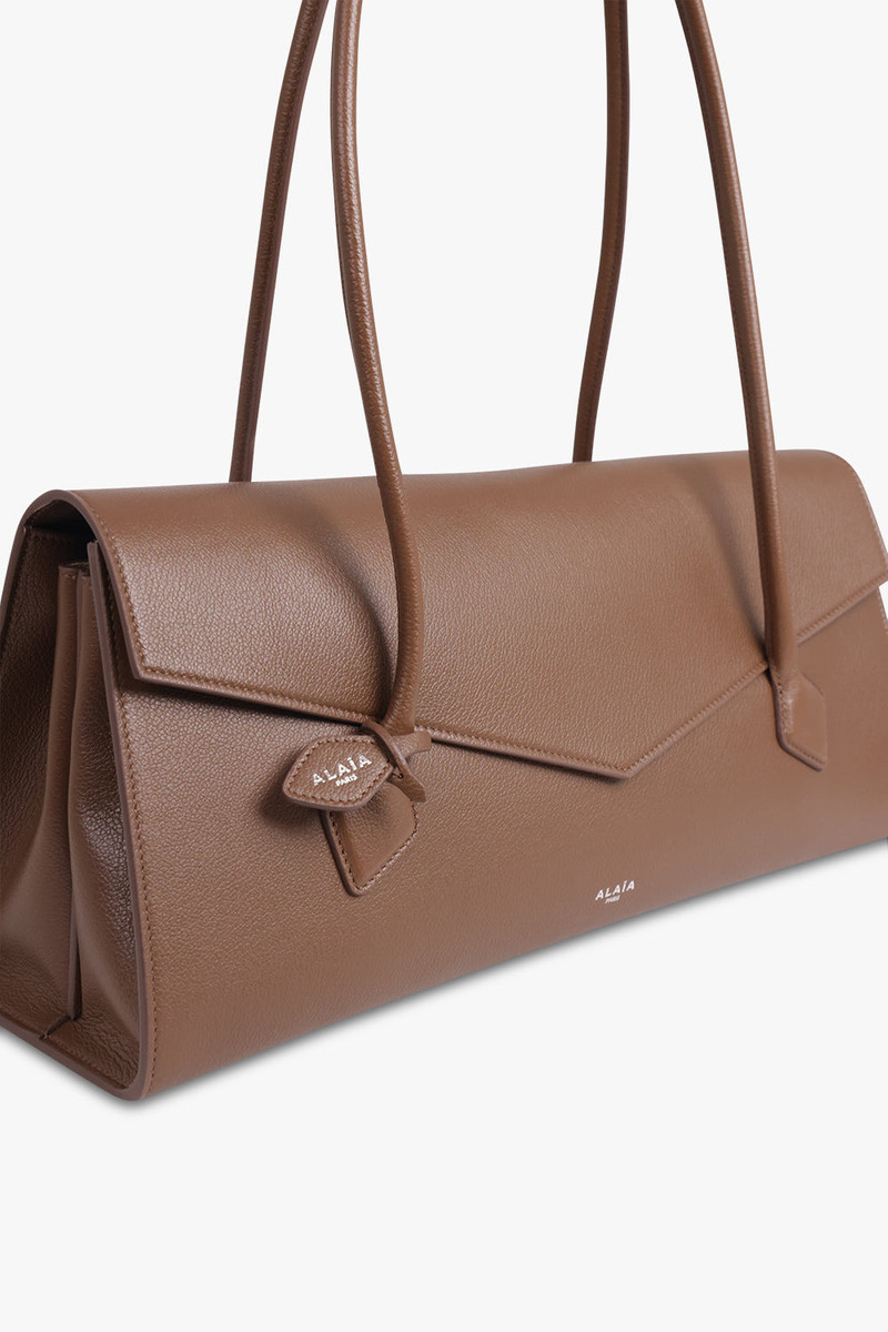 Alaïa LE TECKEL FLAP BAG | SHADOW BROWN outlook