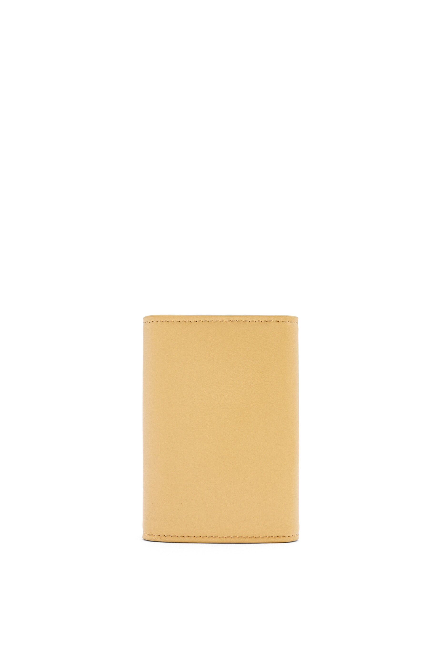 Puffer Anagram small vertical wallet in shiny nappa calfskin - 4