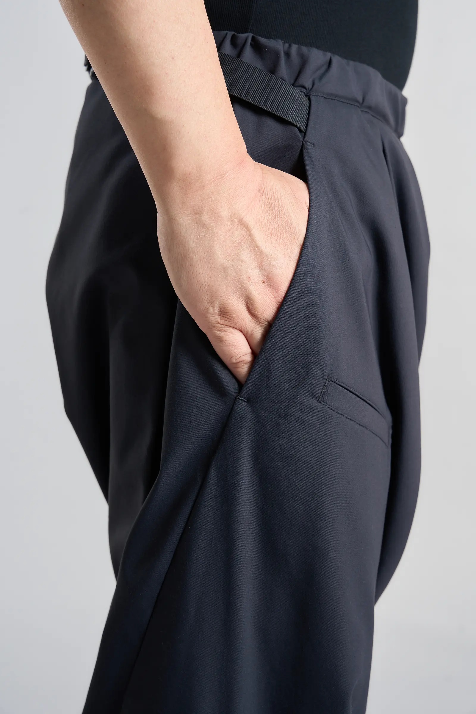 P36-CH Micro Twill Pleated Drawcord Trouser - 14