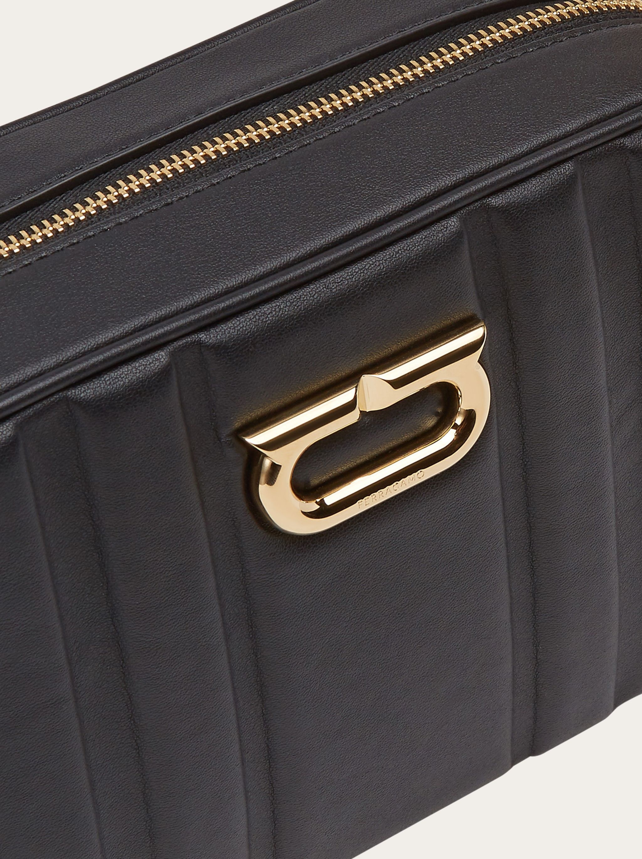 Camera case with new Gancini - 6