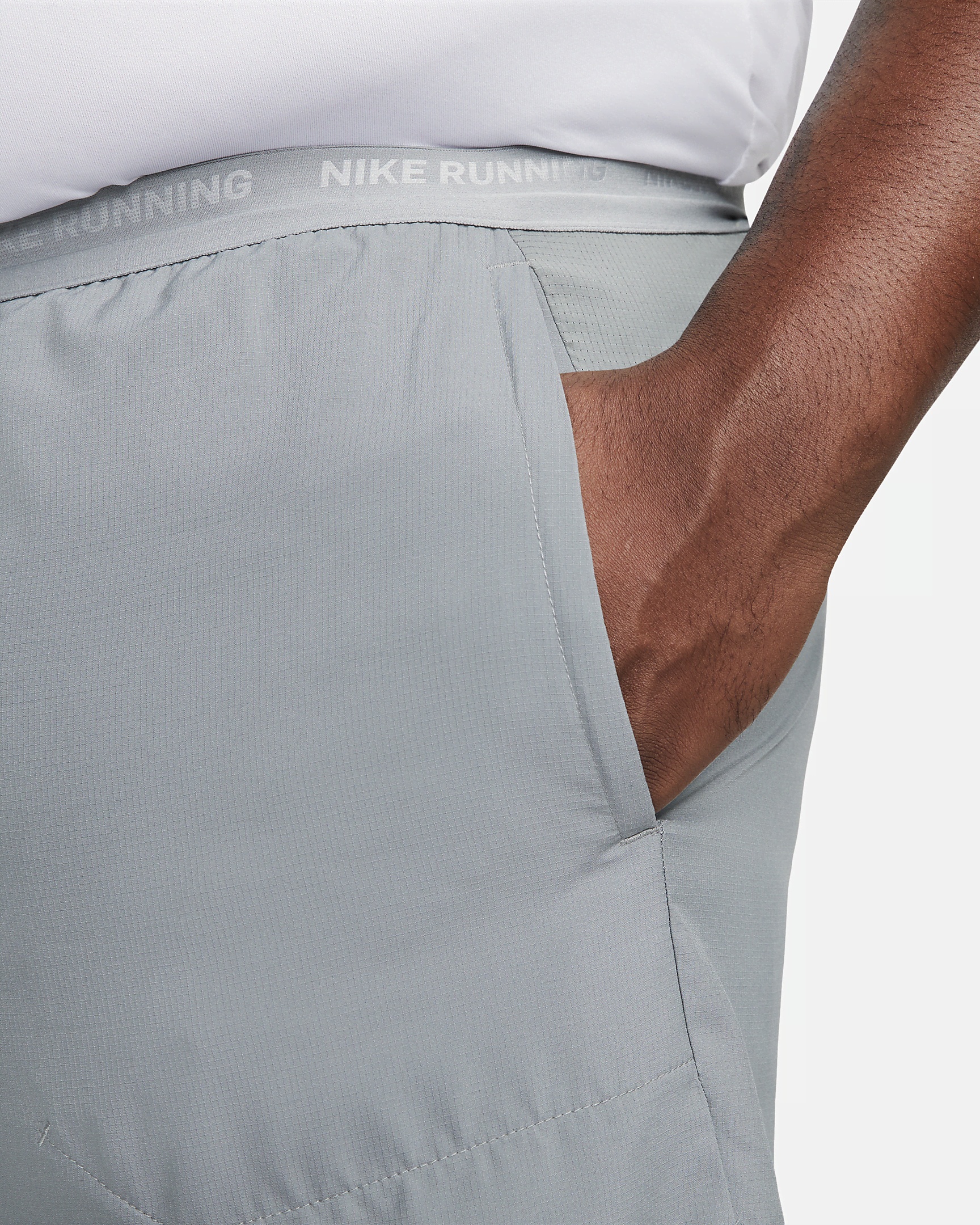 Nike Stride Men's Dri-FIT 7" Unlined Running Shorts - 12