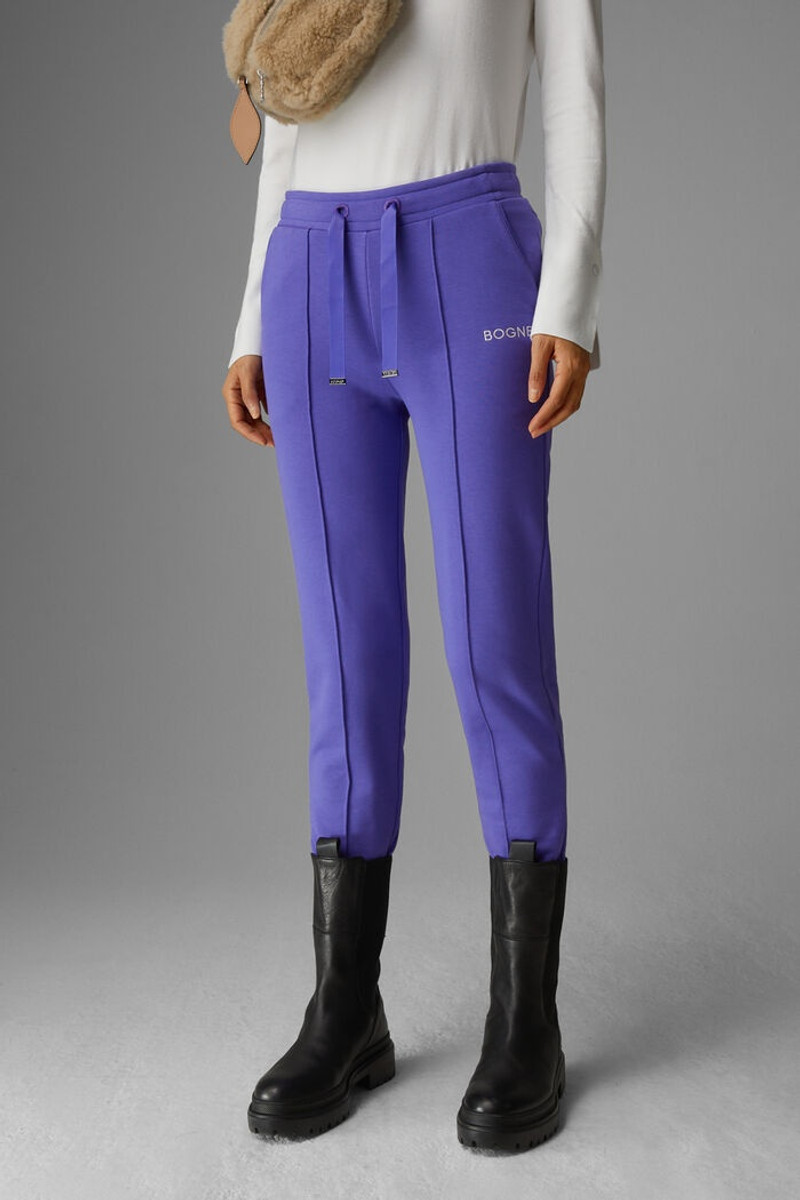 Cara Tracksuit pants in Violet 2