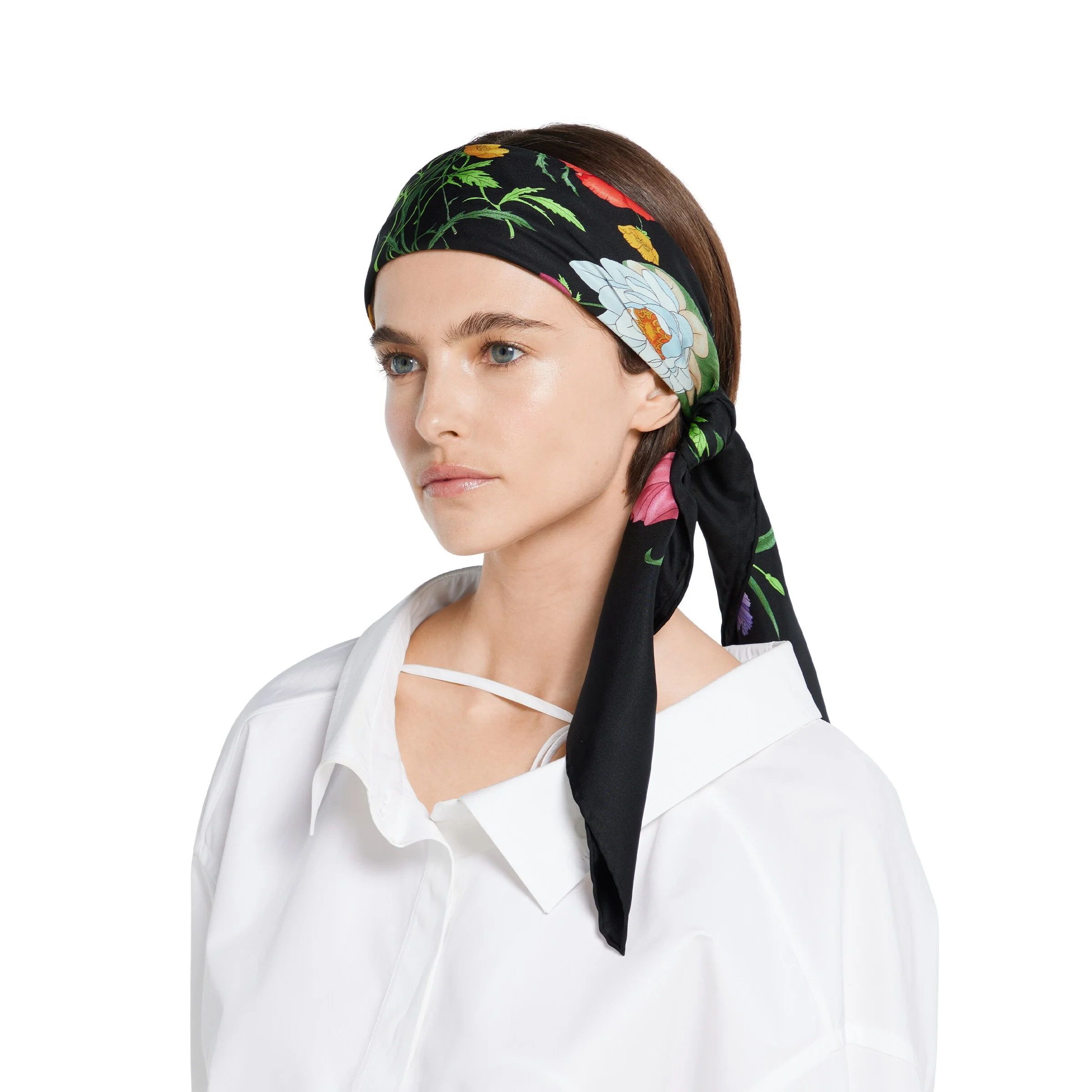 New* Reversible GUCCI silk headscarf Gucci Revives The Flora Through a New Project Celebrating  main image 3