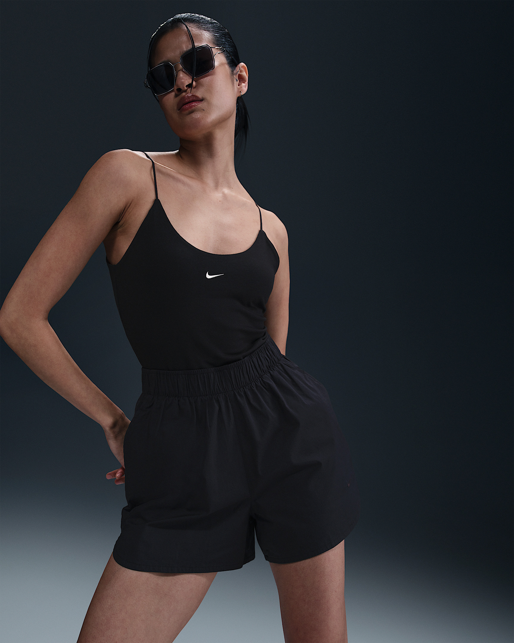 Nike Sportswear Chill Poplin Women's Mid-Rise 5" Shorts - 2