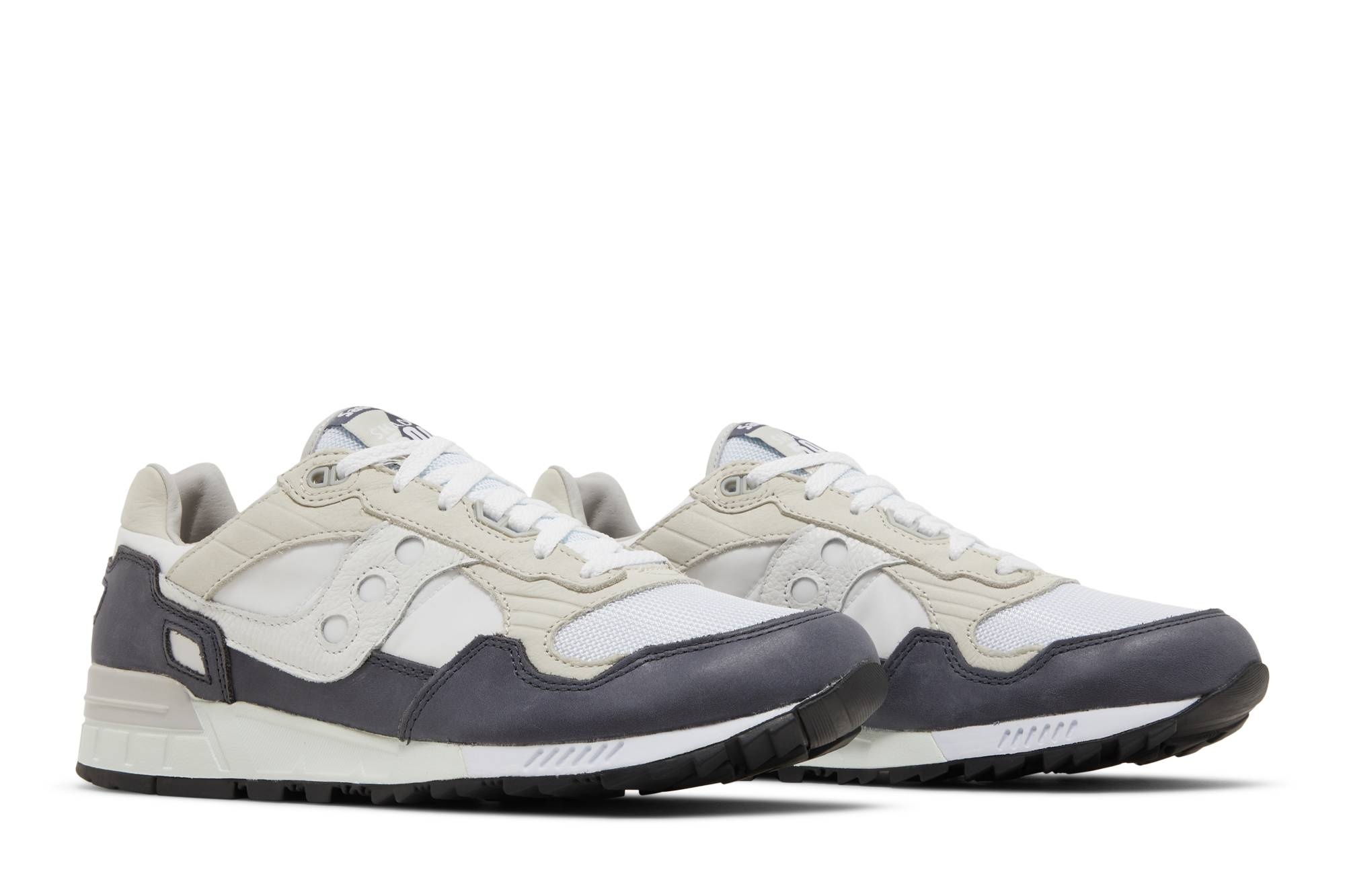 Shadow 5000 Premier 'White Navy' - 8
