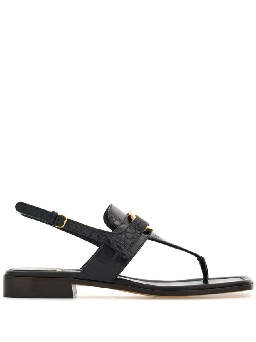 サンダル・ミュール FERRAGAMO GANCINI LEATHER THONG SANDALS FERRAGAMO Ferragamo FERRAGAMO GANCINI LEATHER THONG SANDALS