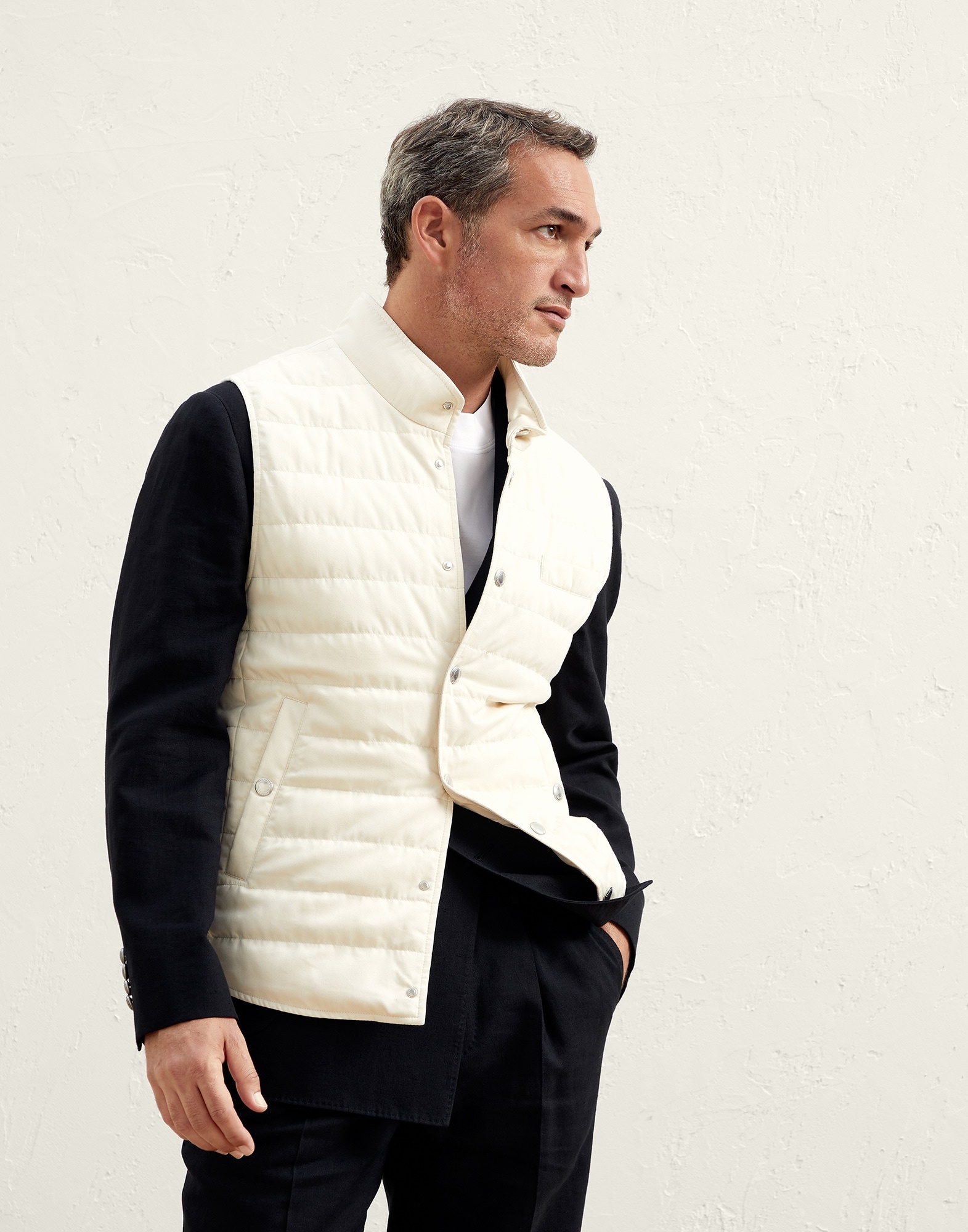 Cotton gabardine lightweight down vest - 1