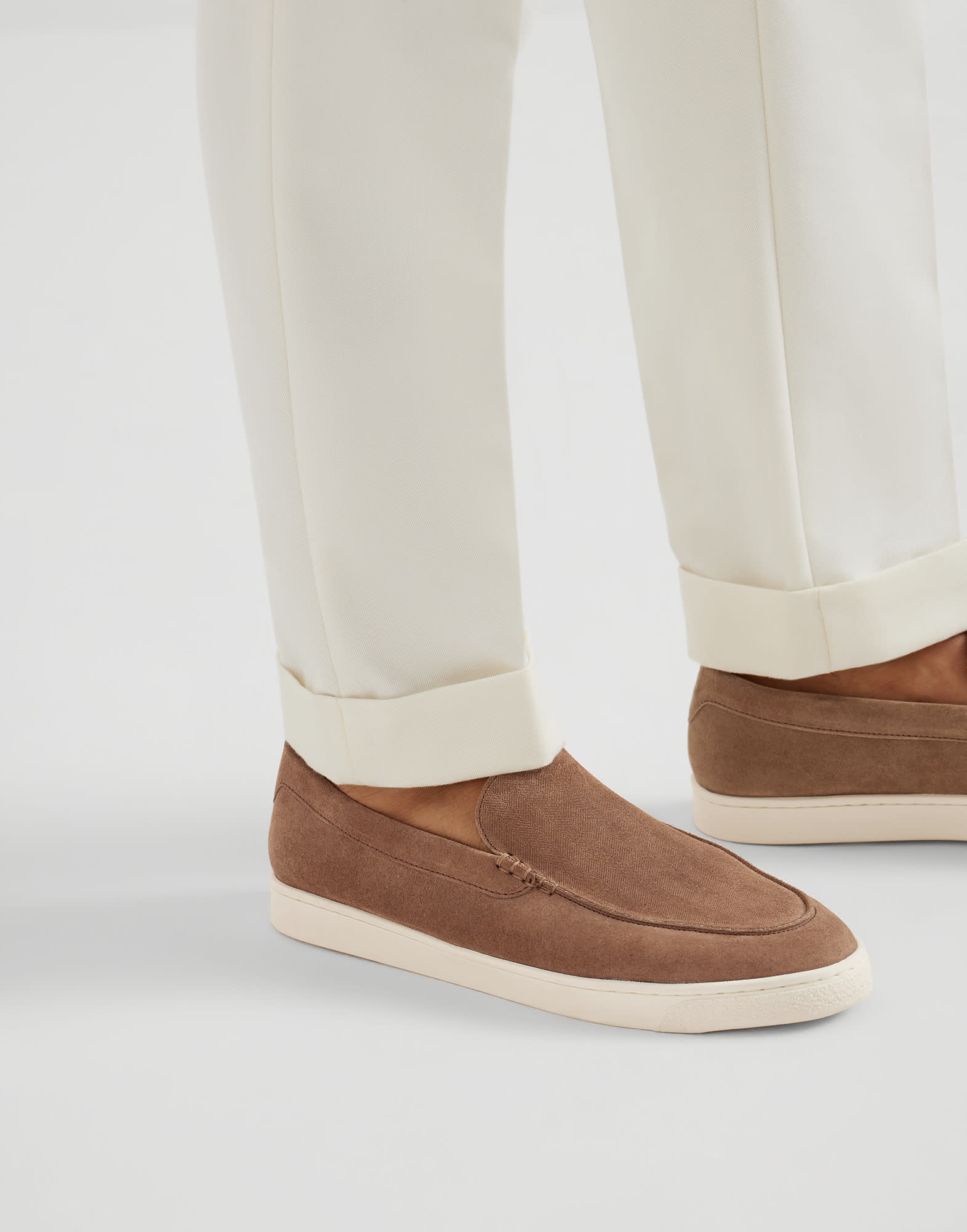 Chevron-effect suede loafers - 4